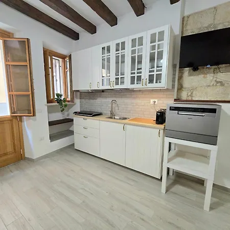 Domu Erminia Bestvacationever * Cagliari